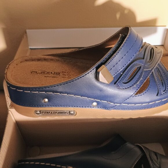 New with box. Cutout Slide Sandal (Women) Flexus by Spring Step - Picture 5 of 7